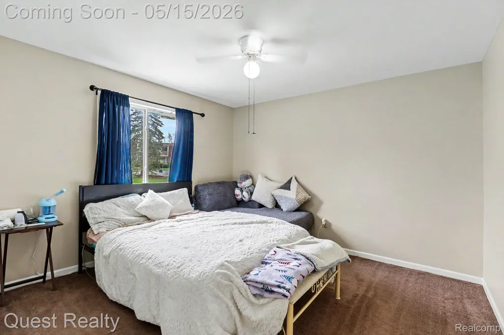 7058 Rolling Hills Drive Waterford Charter Township MI 48327