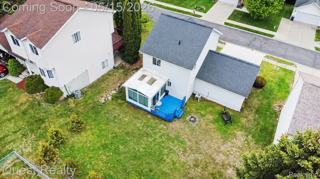 7058 Rolling Hills Drive Waterford Charter Township MI 48327