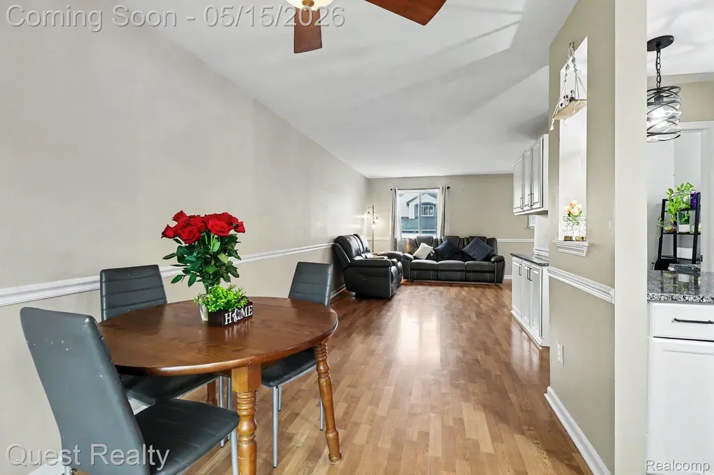 7058 Rolling Hills Drive Waterford Charter Township MI 48327
