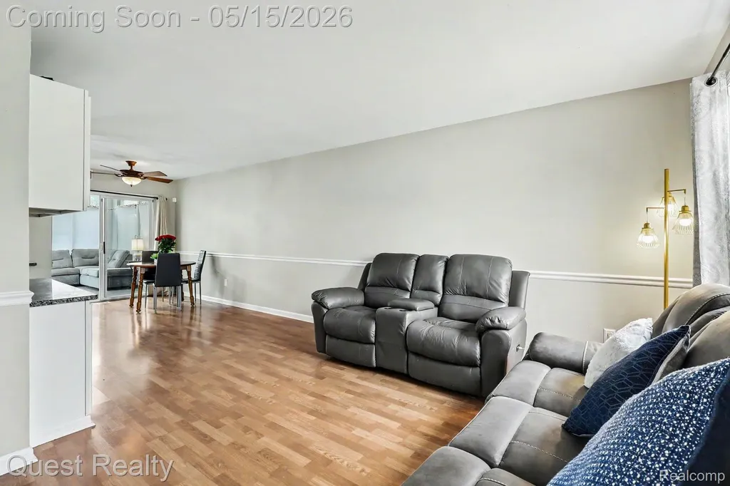7058 Rolling Hills Drive Waterford Charter Township MI 48327