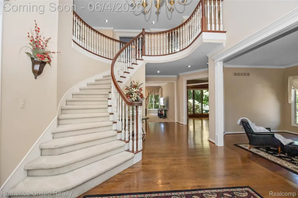 54501 Salem Drive Shelby Charter Township MI 48316