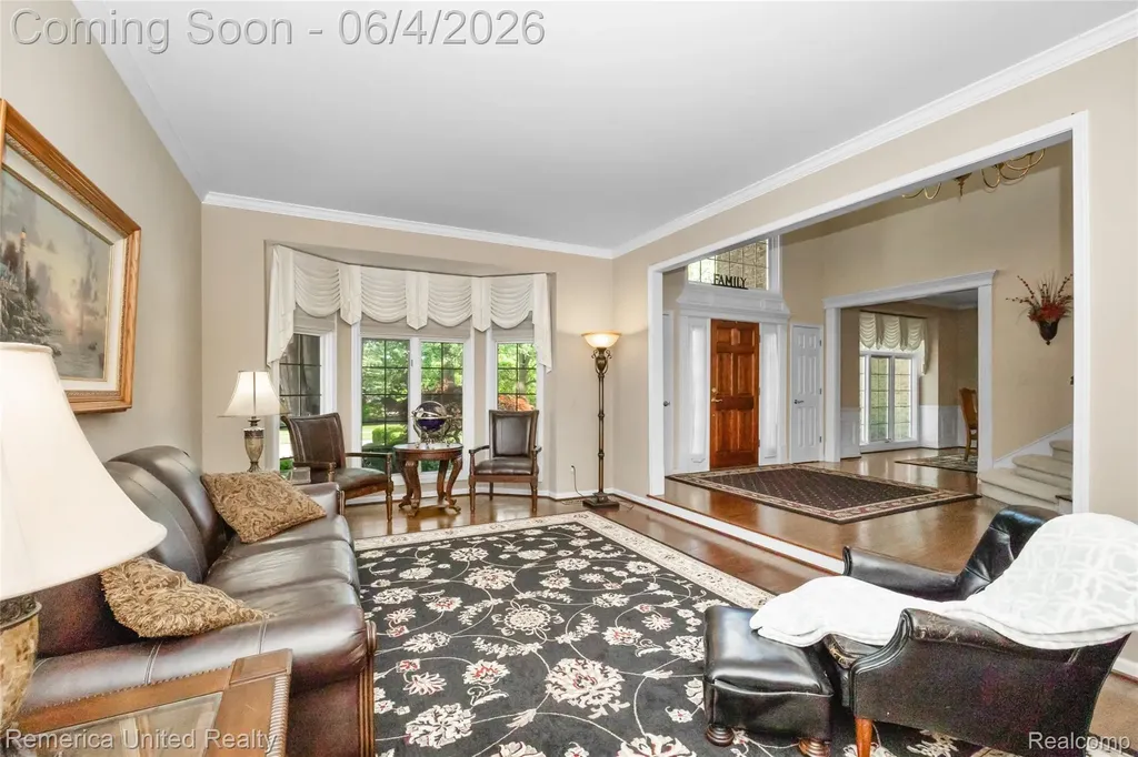 54501 Salem Drive Shelby Charter Township MI 48316