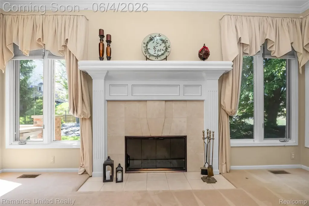 54501 Salem Drive Shelby Charter Township MI 48316