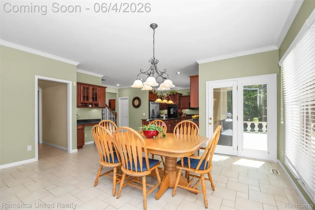 54501 Salem Drive Shelby Charter Township MI 48316