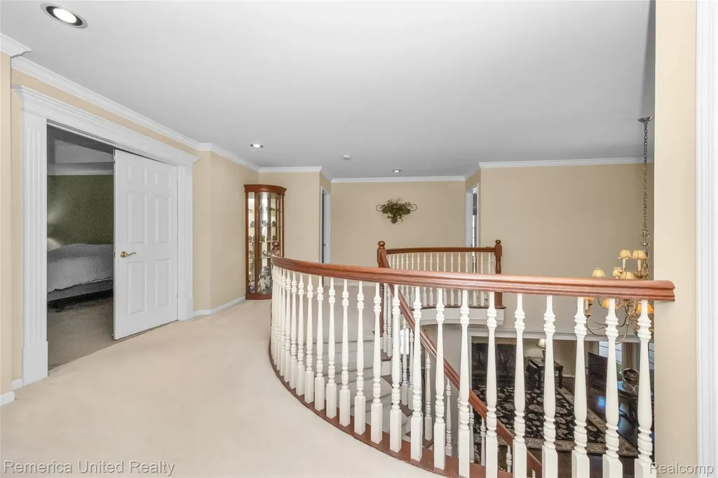 54501 Salem Drive Shelby Charter Township MI 48316