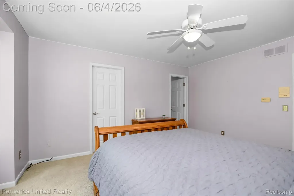 54501 Salem Drive Shelby Charter Township MI 48316