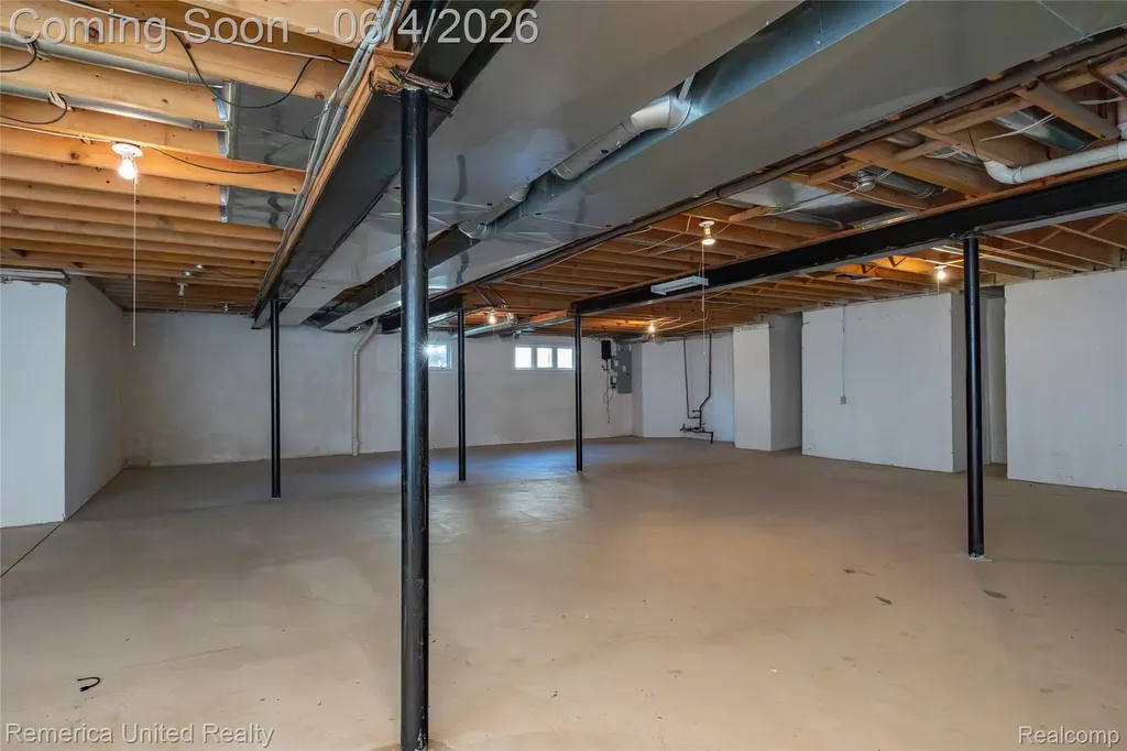 54501 Salem Drive Shelby Charter Township MI 48316