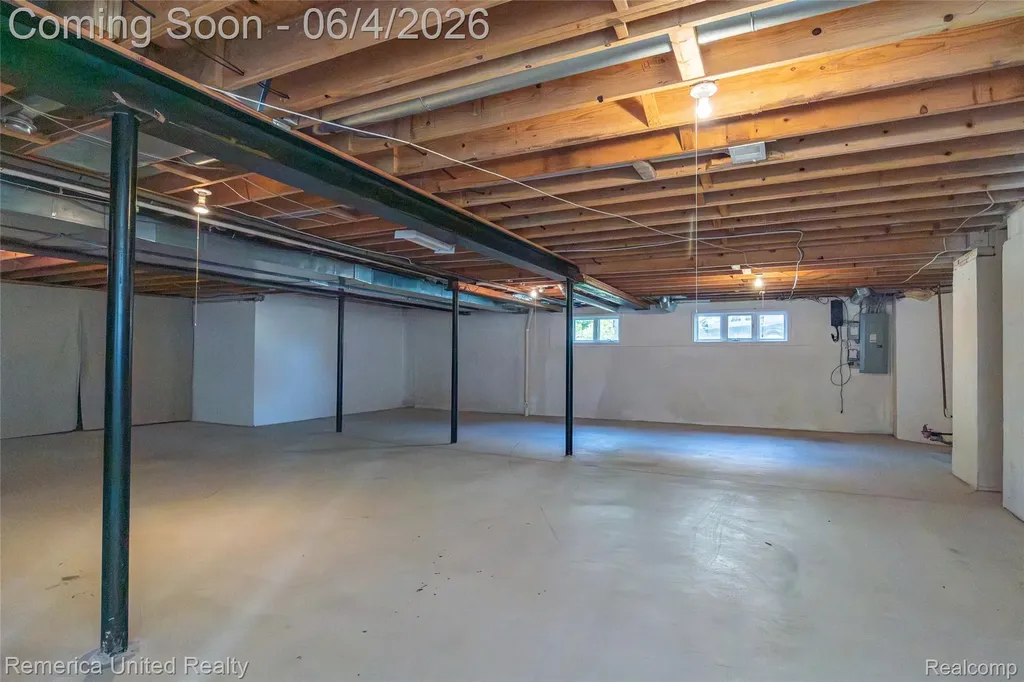 54501 Salem Drive Shelby Charter Township MI 48316