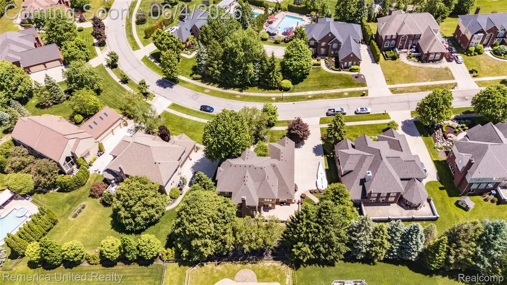 54501 Salem Drive Shelby Charter Township MI 48316