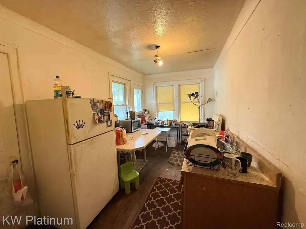 4235 Van Dyke Street Detroit City MI 48214