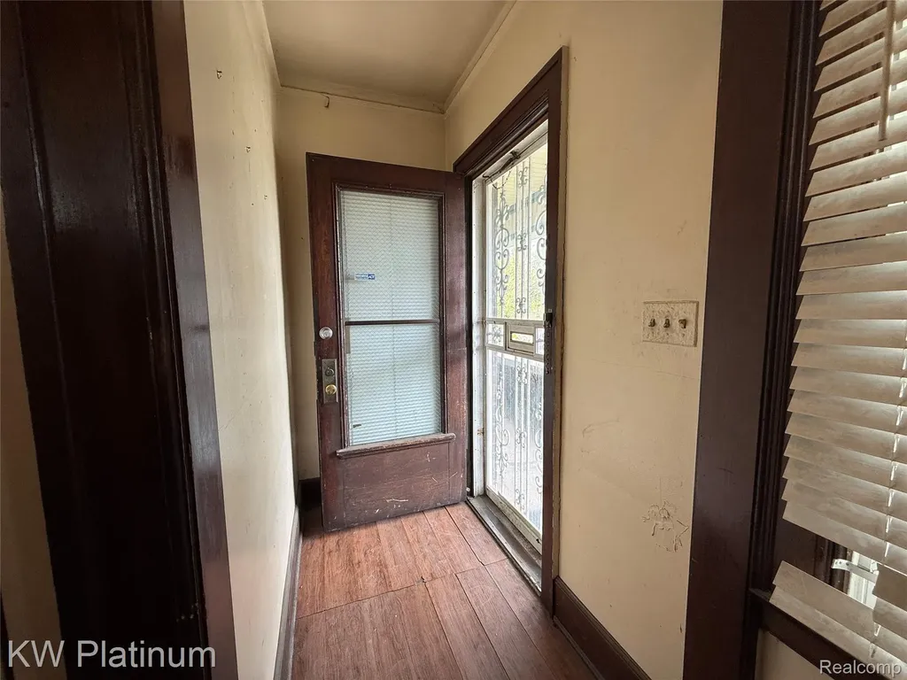 4235 Van Dyke Street Detroit City MI 48214