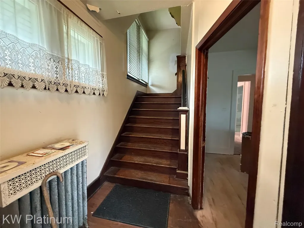 4235 Van Dyke Street Detroit City MI 48214