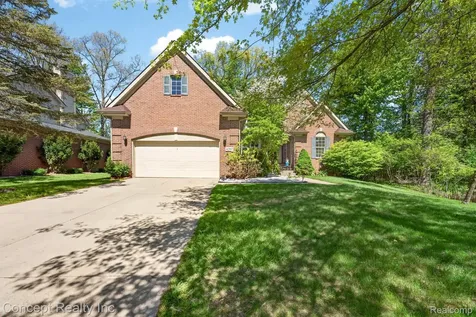 42392 White Hart Boulevard Canton Charter Township MI 48188