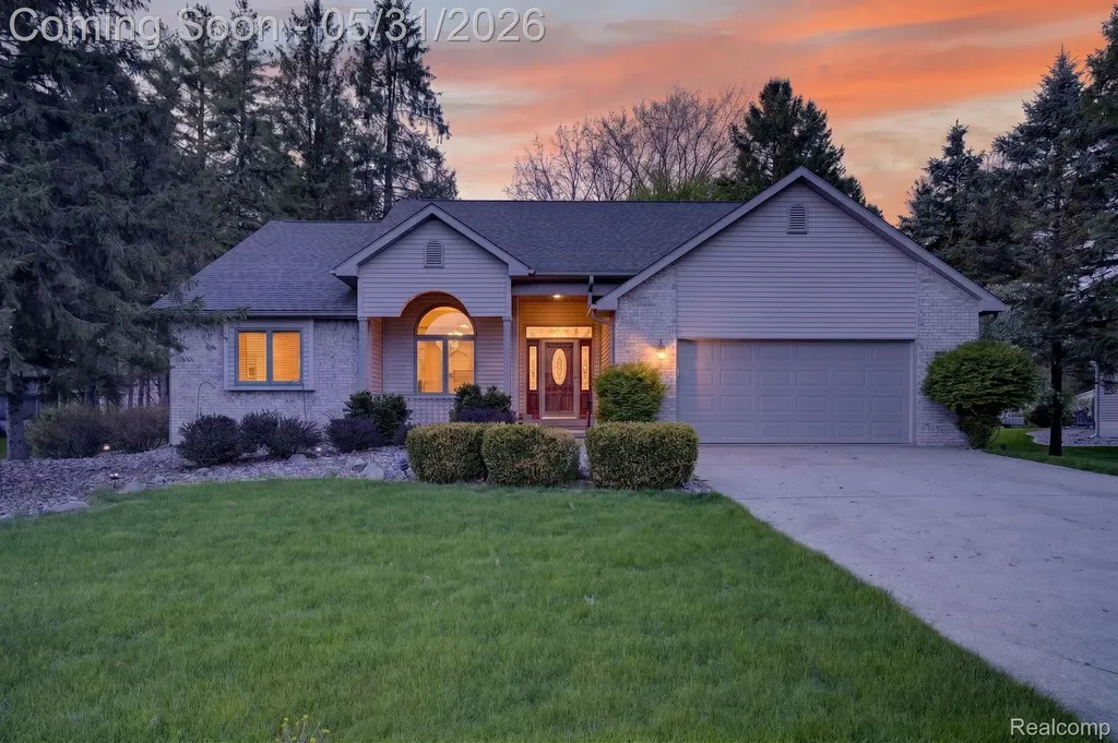 9508 Pine Needle Trail Flushing Charter Township MI 48433