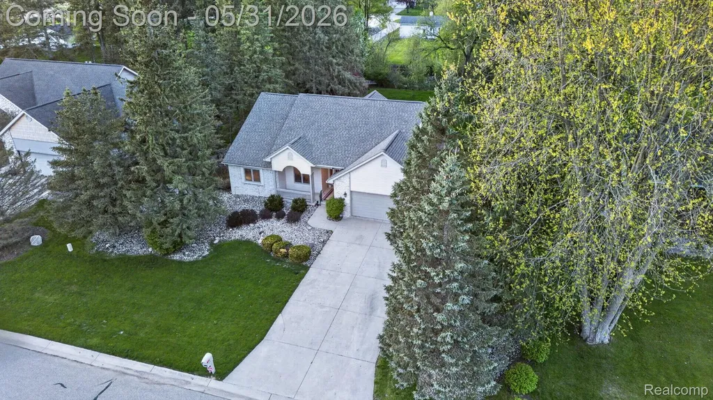 9508 Pine Needle Trail Flushing Charter Township MI 48433