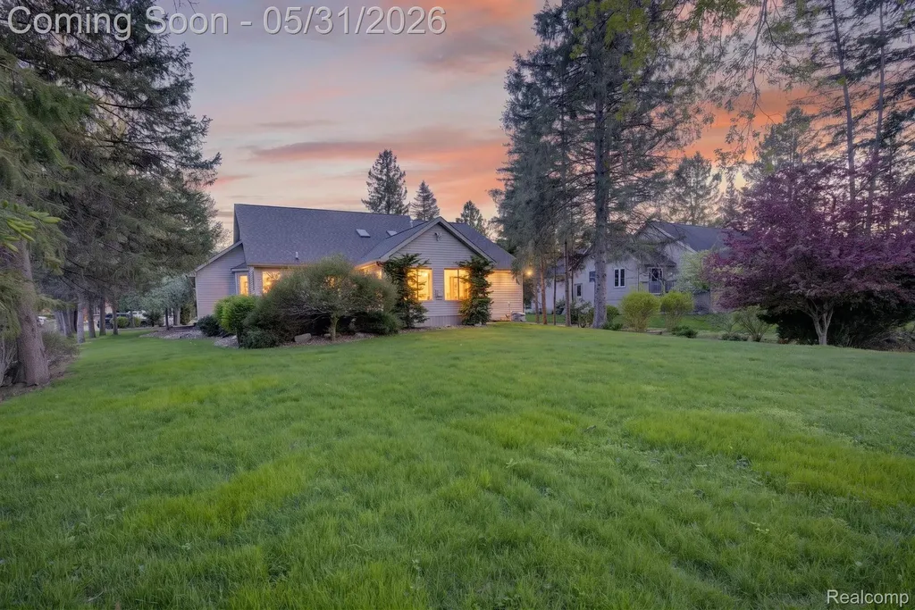 9508 Pine Needle Trail Flushing Charter Township MI 48433