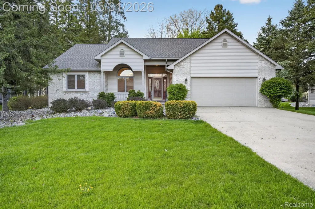 9508 Pine Needle Trail Flushing Charter Township MI 48433