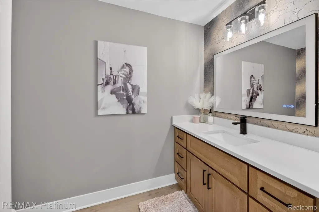68 Pinecroft Lane Howell Township MI 48855