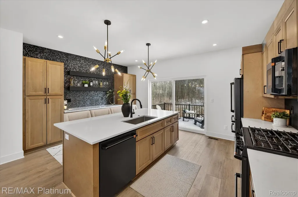 68 Pinecroft Lane Howell Township MI 48855