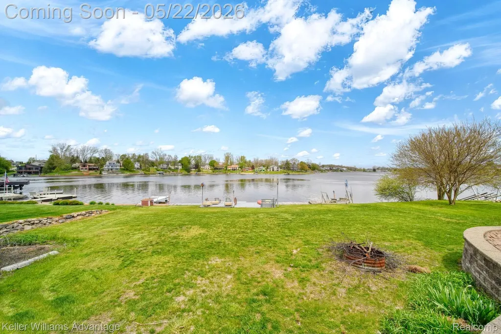13980 Grandpoint Circle Somerset Township MI 49233