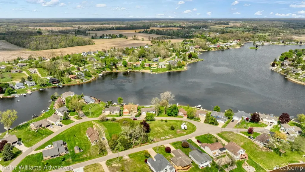 13980 Grandpoint Circle Somerset Township MI 49233