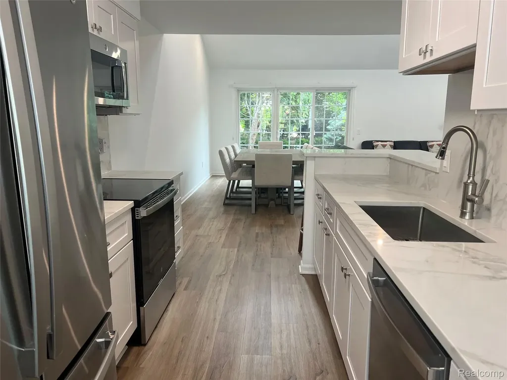 3591 Port Cove Drive Waterford Charter Township MI 48328