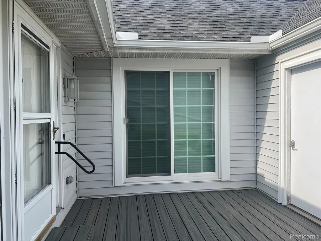 3591 Port Cove Drive Waterford Charter Township MI 48328