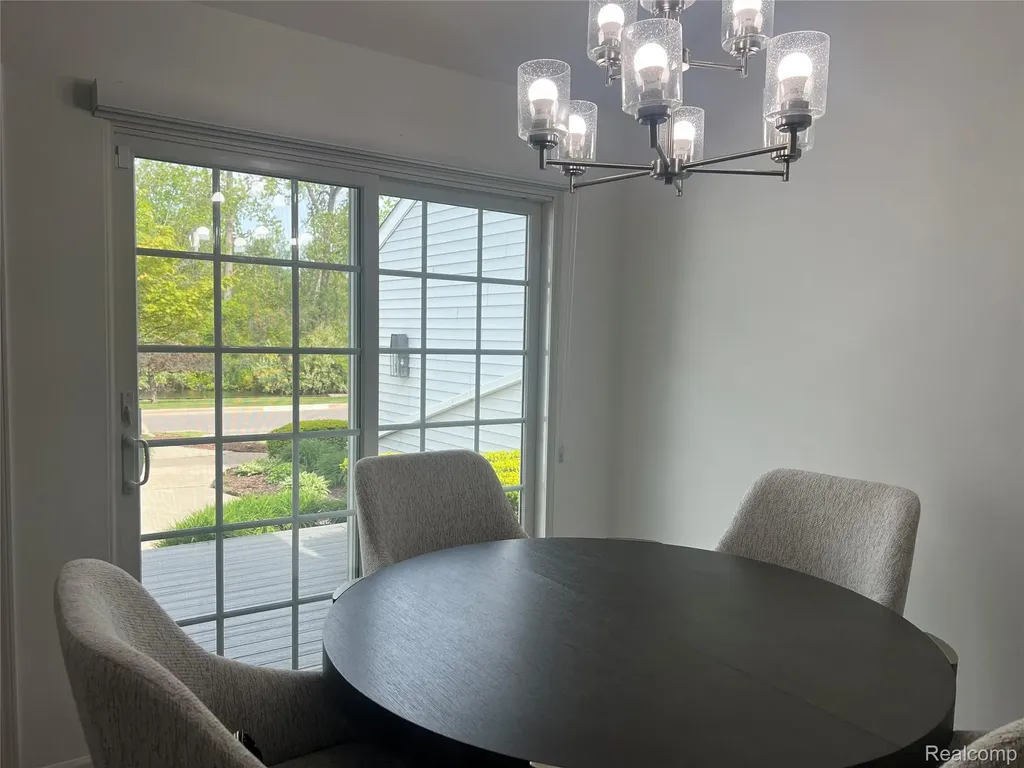 3591 Port Cove Drive Waterford Charter Township MI 48328