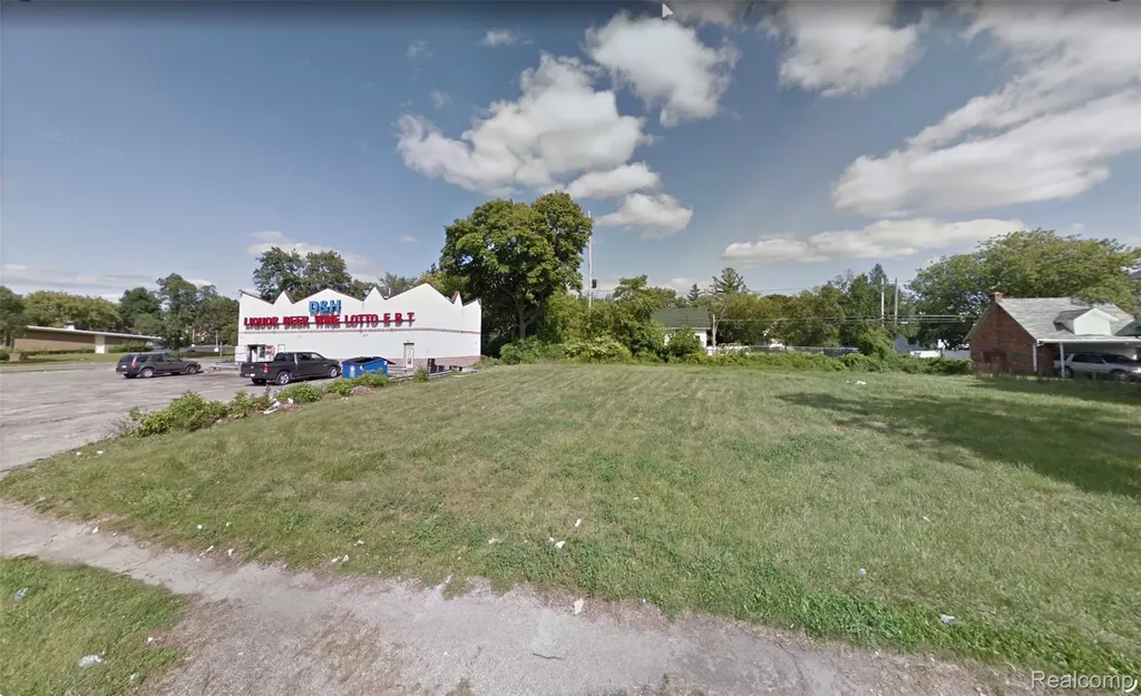 2134 Martin Luther King Avenue Flint City MI 48503