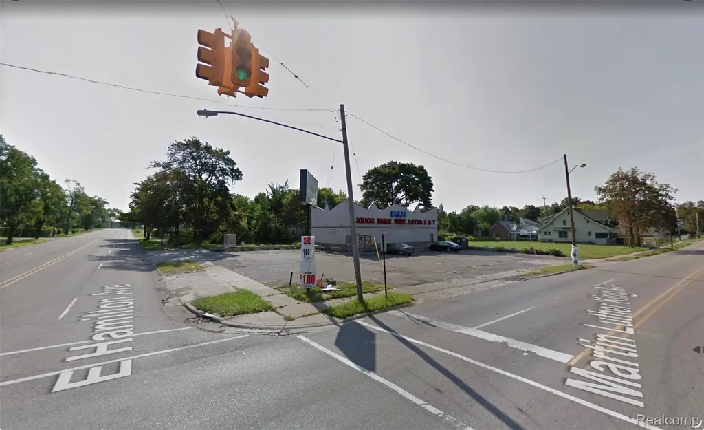2134 Martin Luther King Avenue Flint City MI 48503
