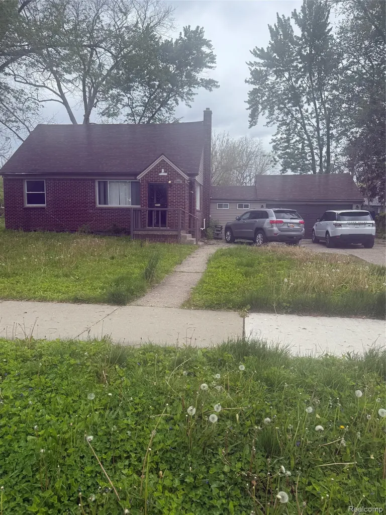 22440 Pembroke Avenue Detroit City MI 48219