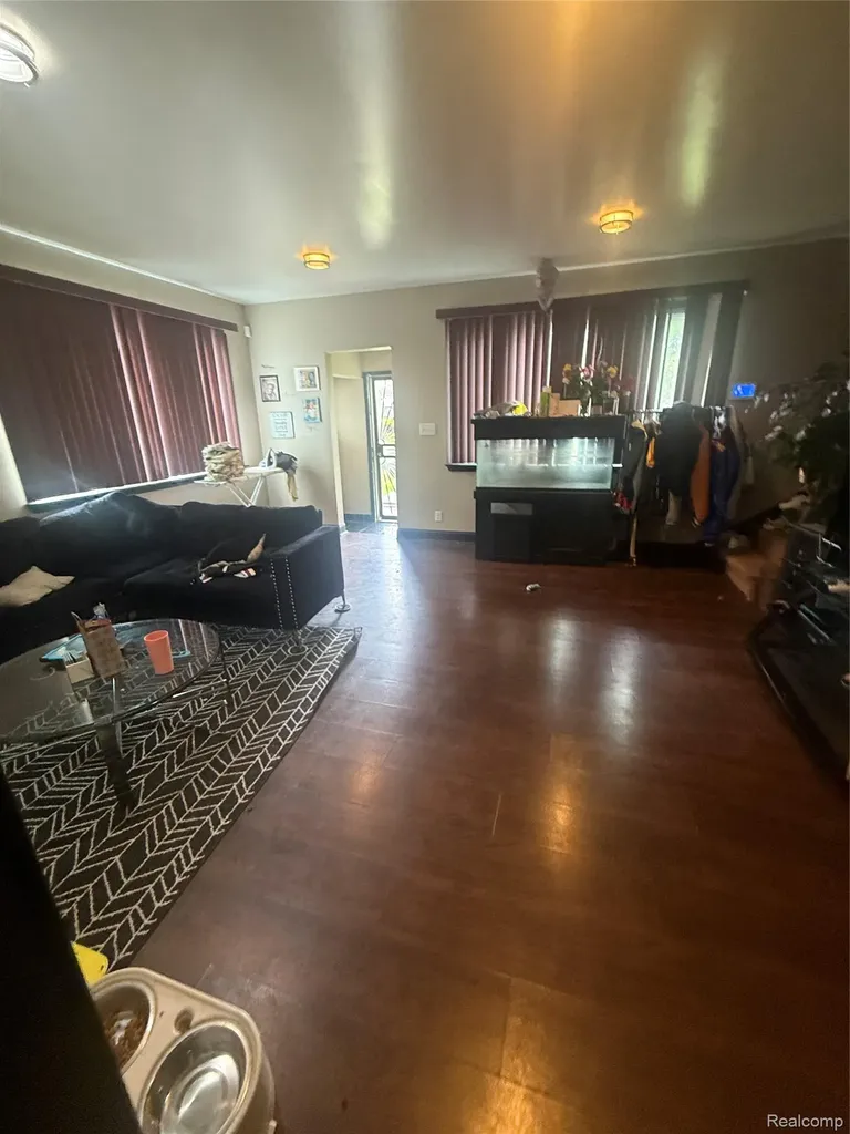 22440 Pembroke Avenue Detroit City MI 48219
