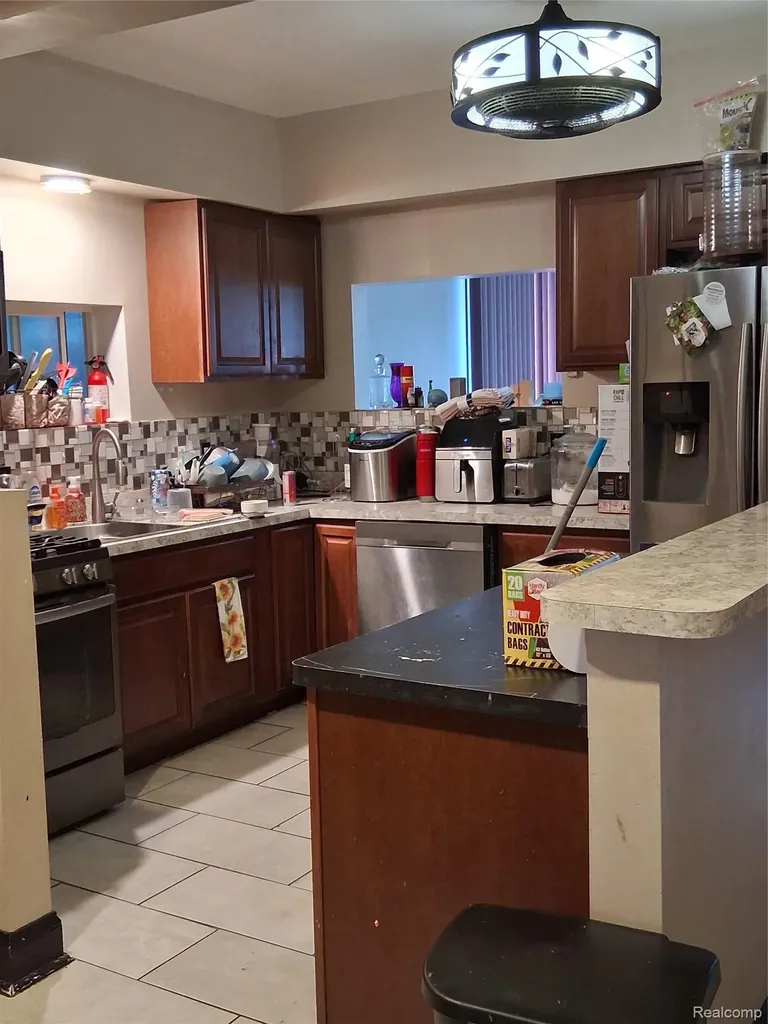 22440 Pembroke Avenue Detroit City MI 48219
