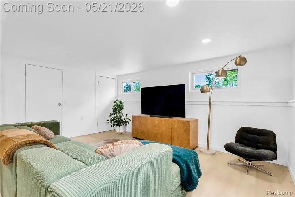 375 Senate Avenue Ypsilanti Charter Township MI 48197