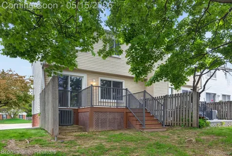 37643 Charter Oaks Boulevard Clinton Charter Township MI 48036