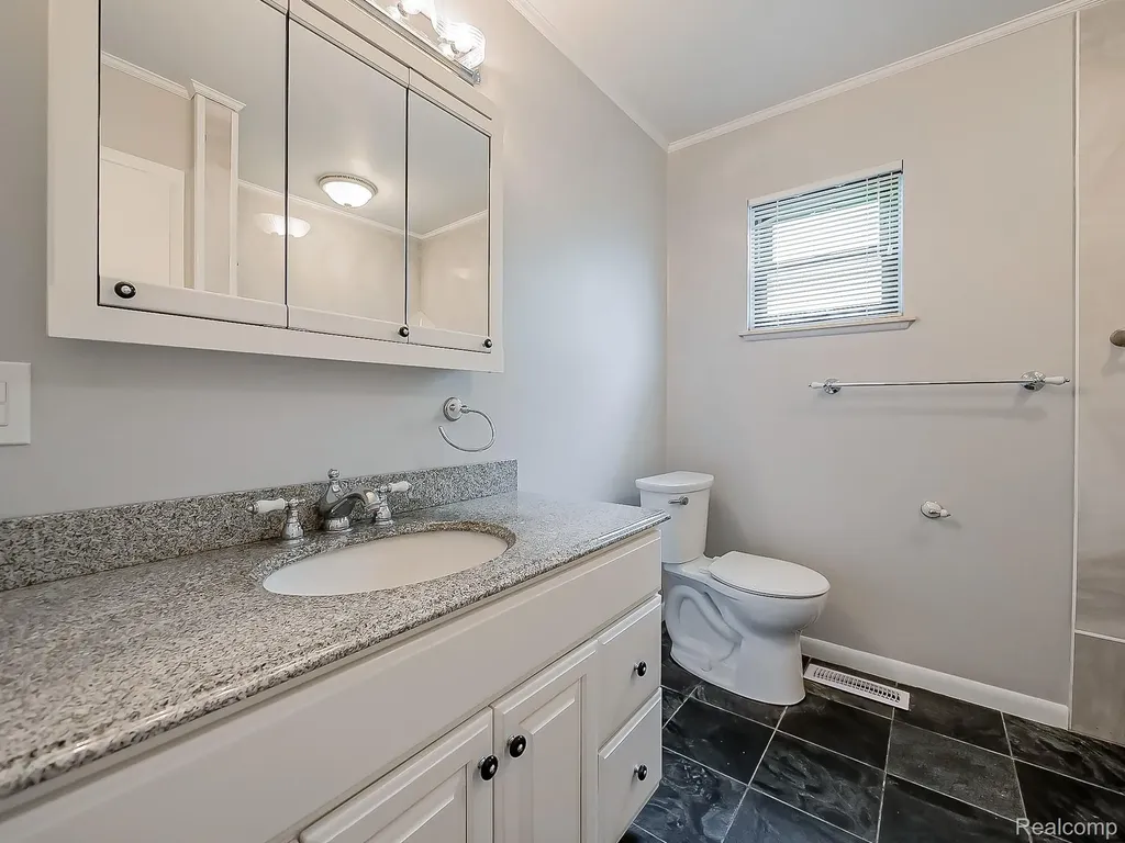 7580 Thornwood Street Canton Charter Township MI 48187