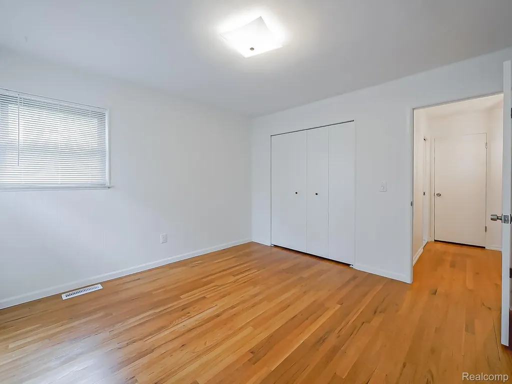 7580 Thornwood Street Canton Charter Township MI 48187