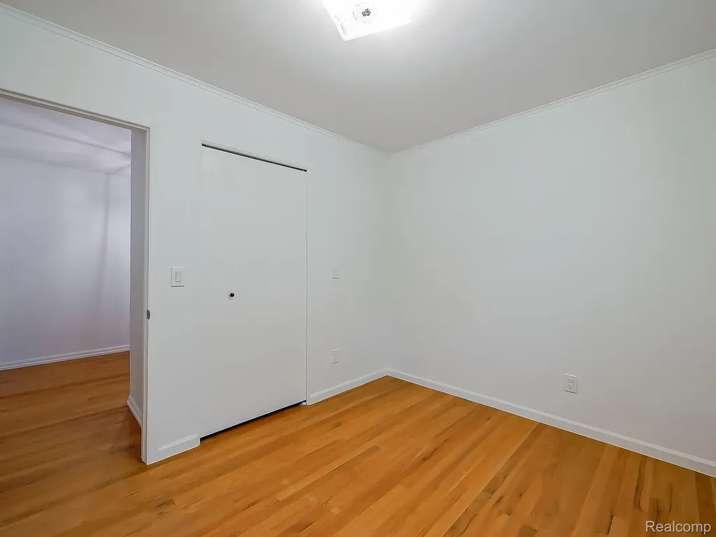 7580 Thornwood Street Canton Charter Township MI 48187