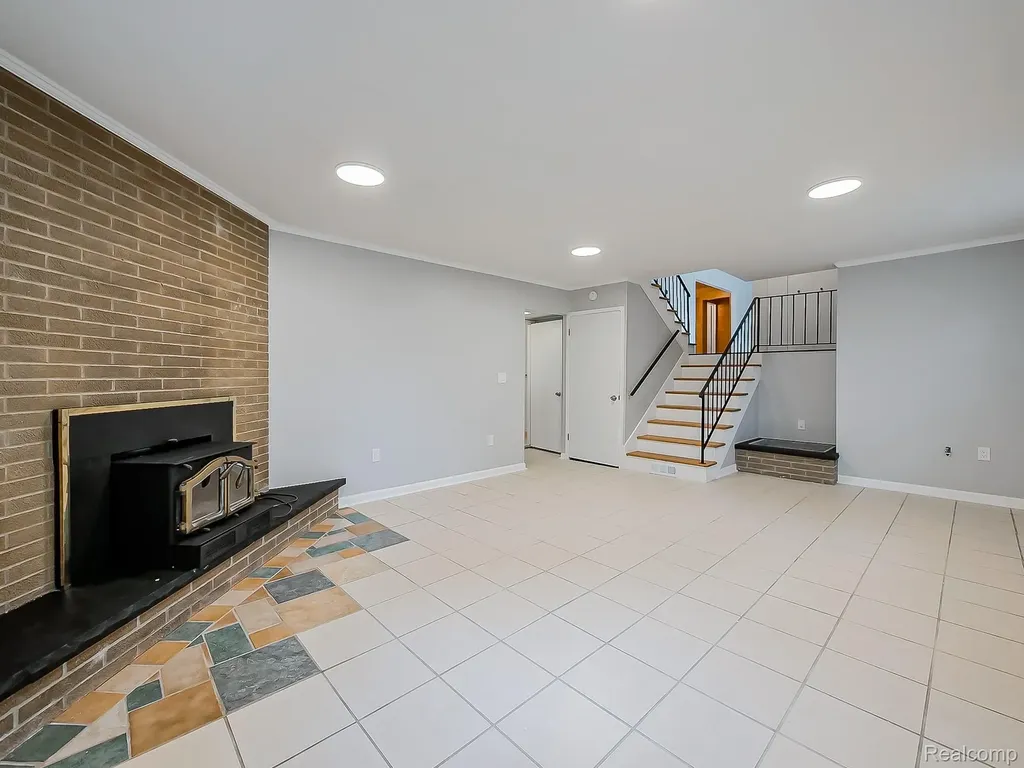 7580 Thornwood Street Canton Charter Township MI 48187
