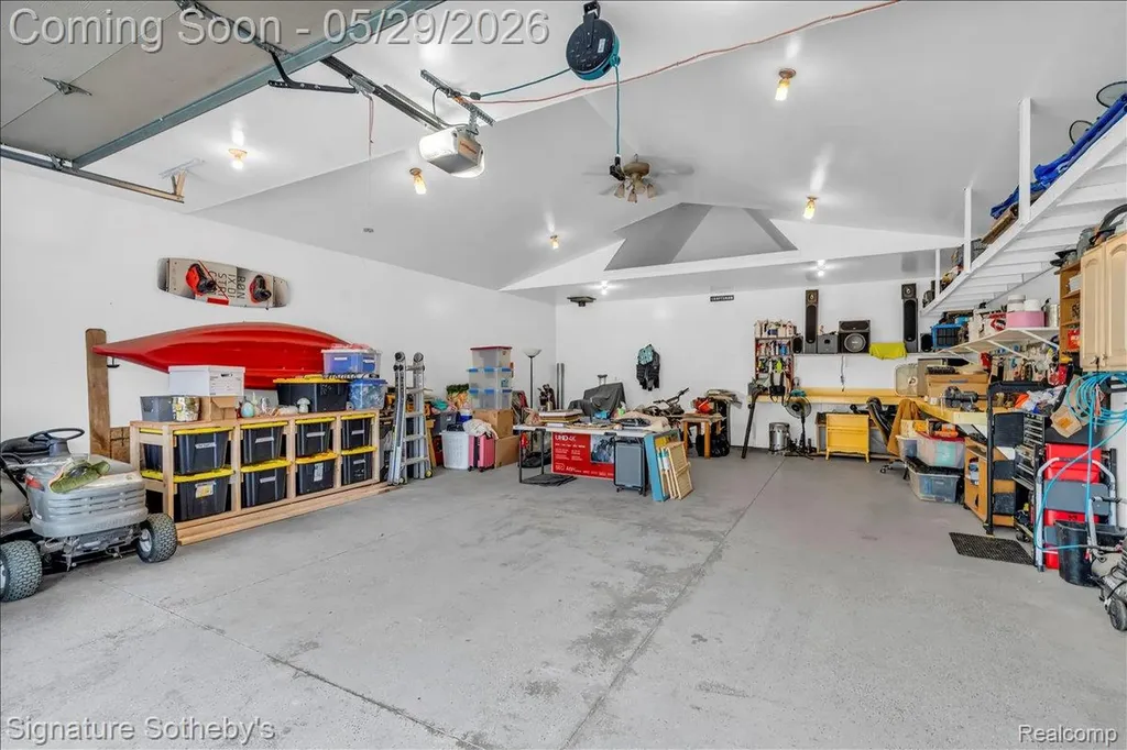 536 Wood Street Fenton City MI 48430