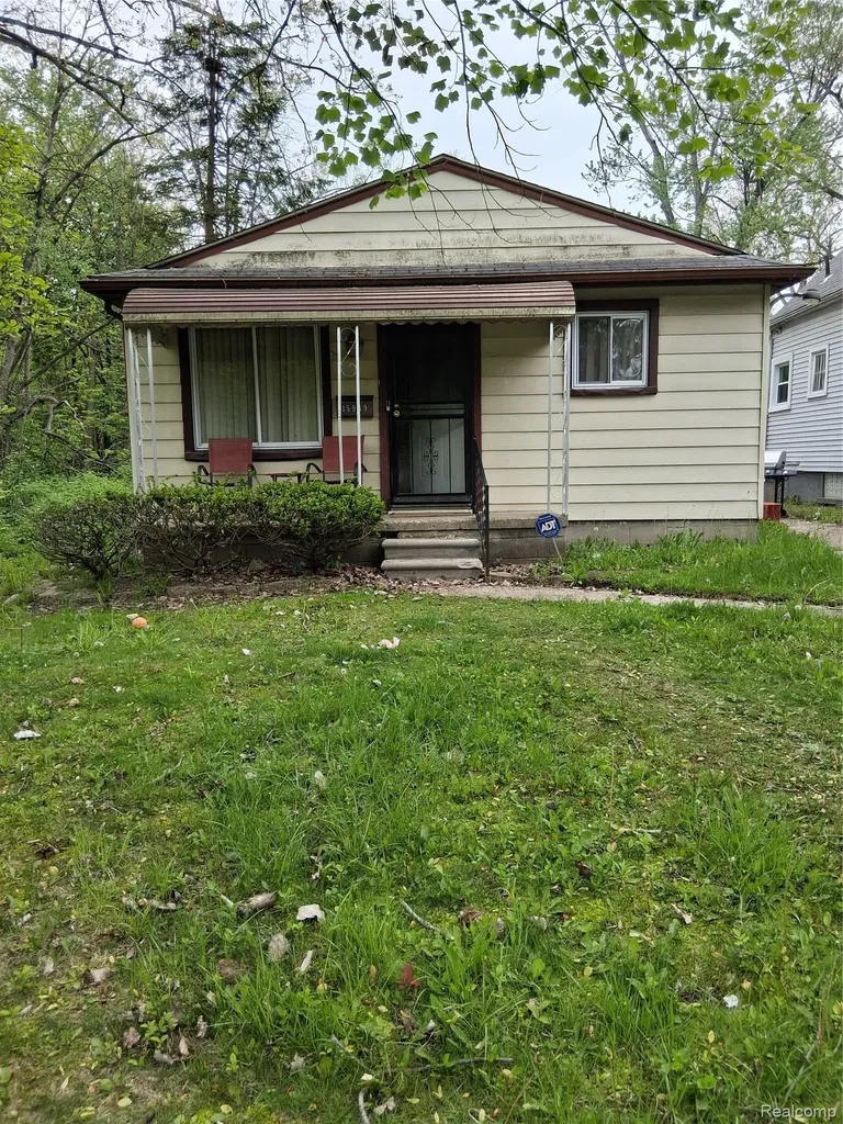 15949 Winston Redford Charter Township MI 48239