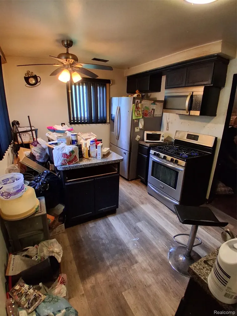 15949 Winston Redford Charter Township MI 48239