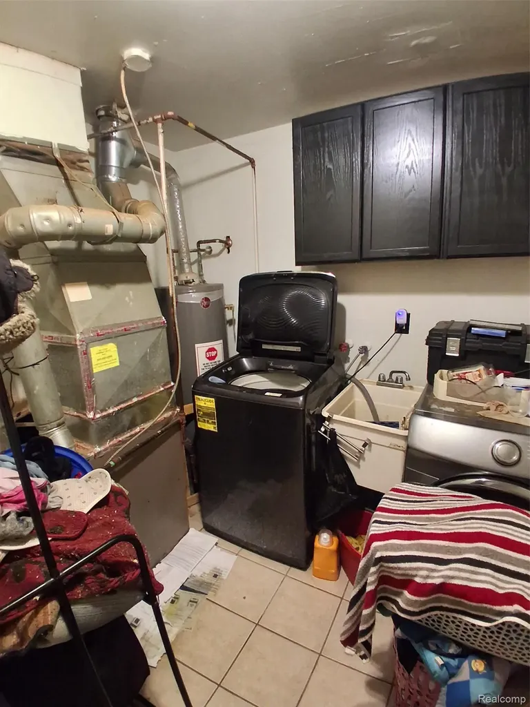 15949 Winston Redford Charter Township MI 48239