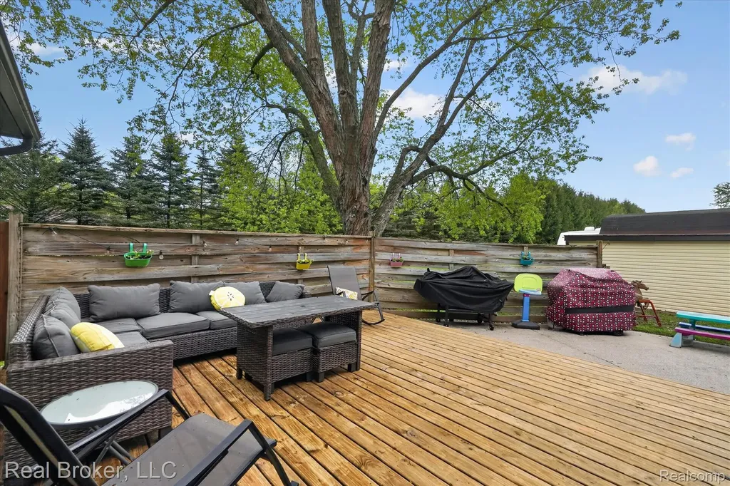 3885 Morgan Road Orion Charter Township MI 48359