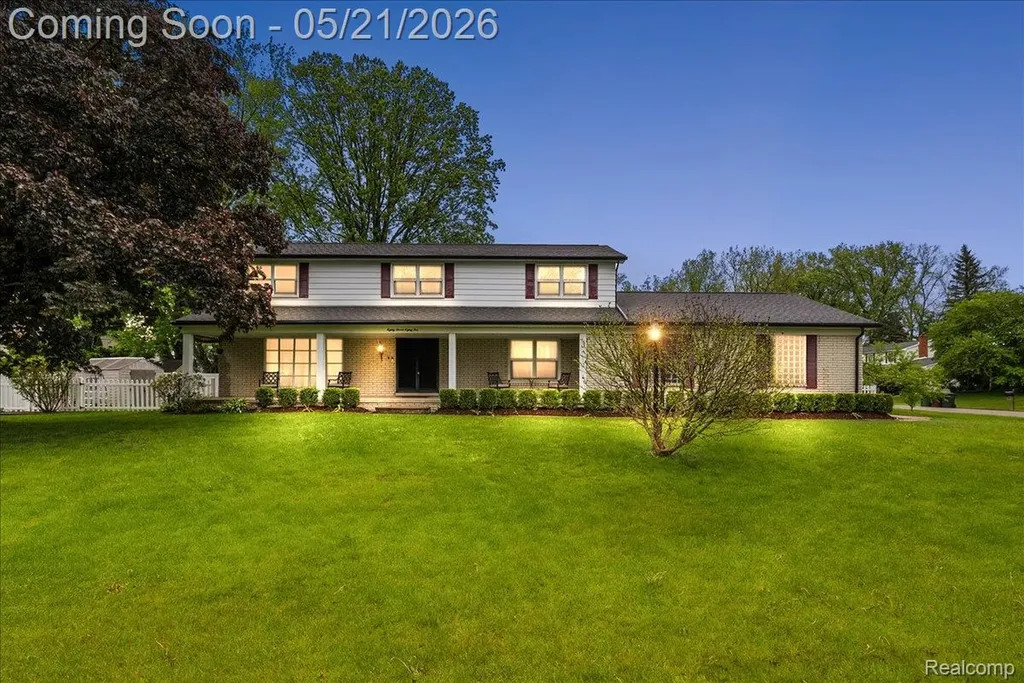 8785 Annsbury Drive Shelby Charter Township MI 48316