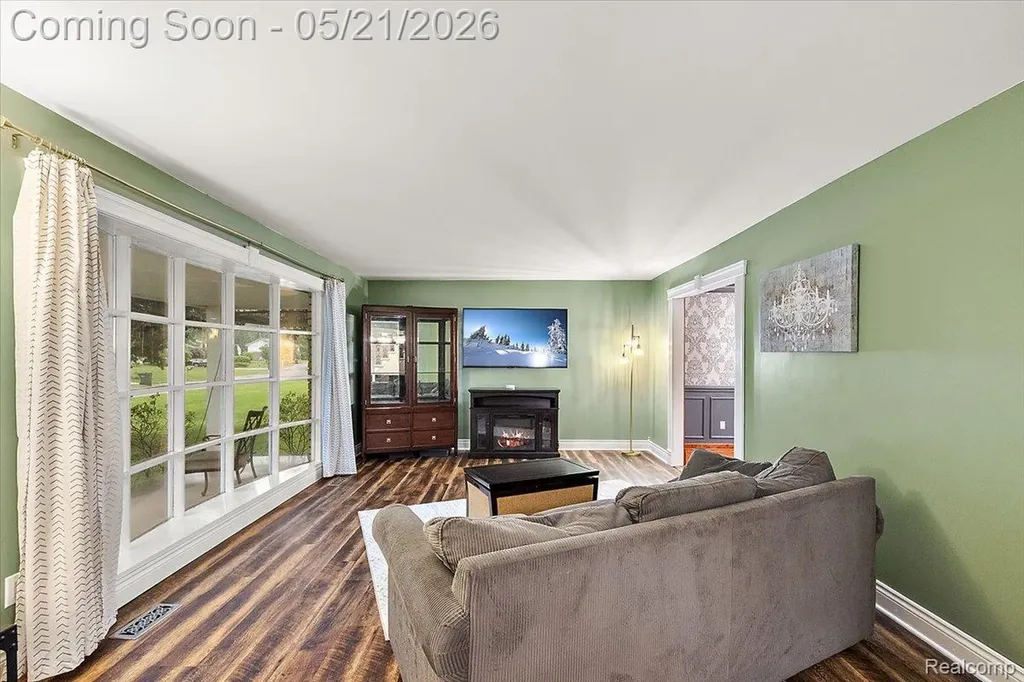 8785 Annsbury Drive Shelby Charter Township MI 48316