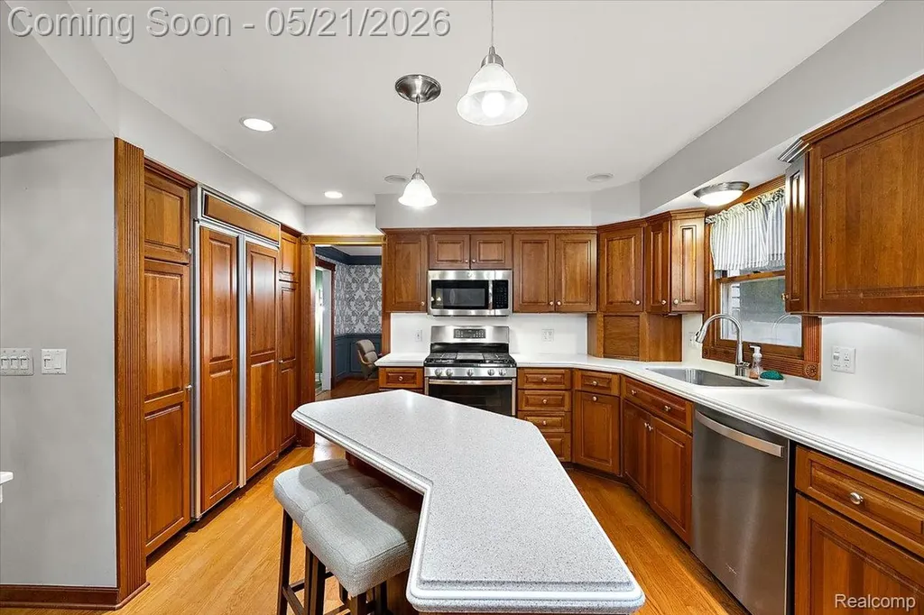 8785 Annsbury Drive Shelby Charter Township MI 48316