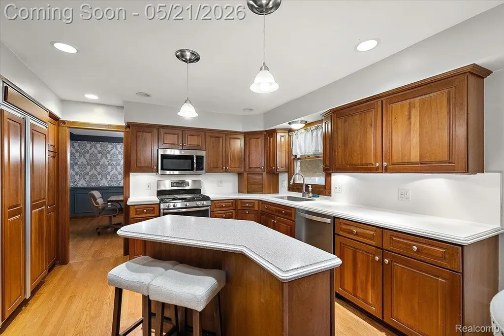 8785 Annsbury Drive Shelby Charter Township MI 48316