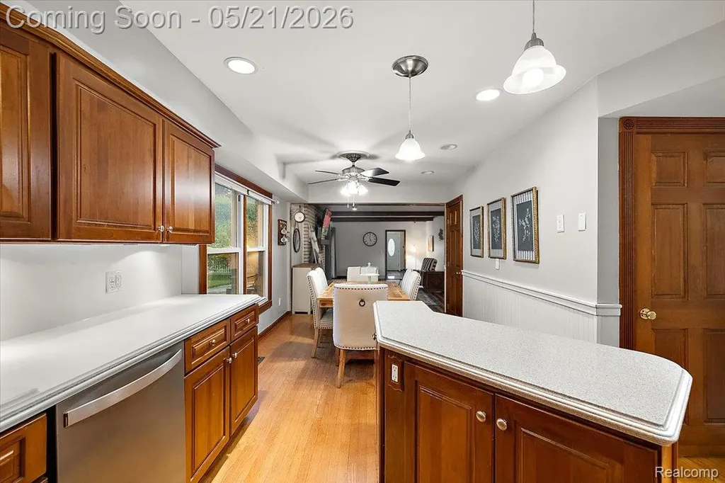 8785 Annsbury Drive Shelby Charter Township MI 48316