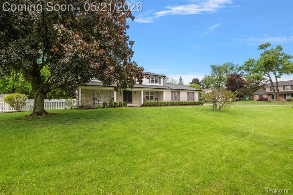 8785 Annsbury Drive Shelby Charter Township MI 48316